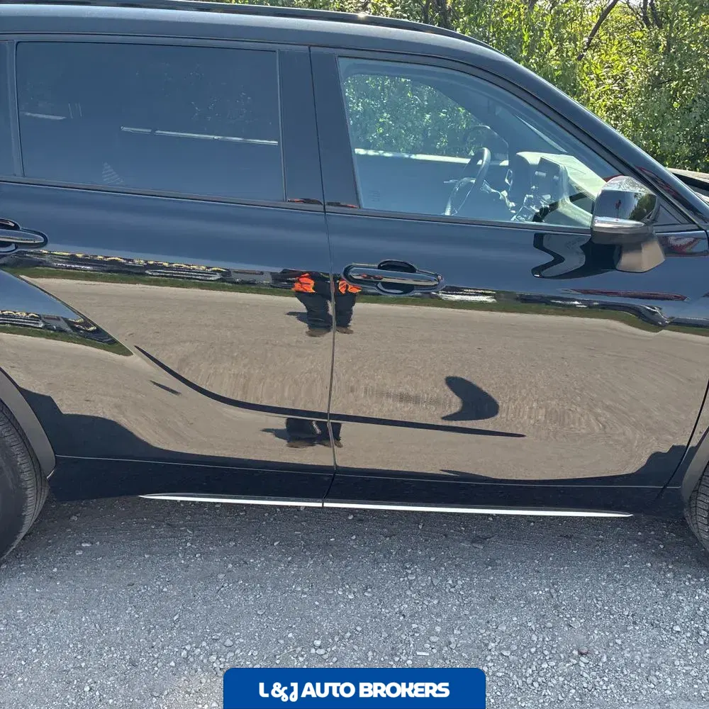 2025 Toyota Highlander XSE