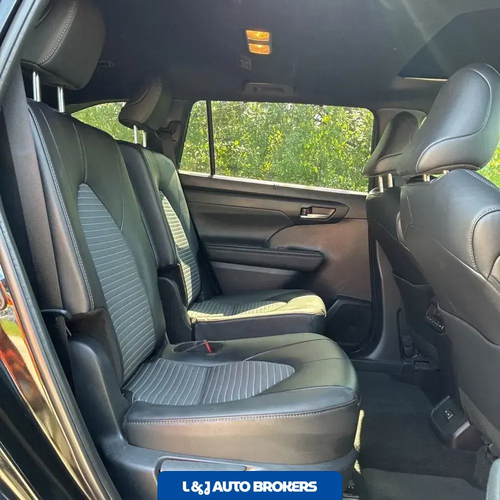 2025 Toyota Highlander XSE