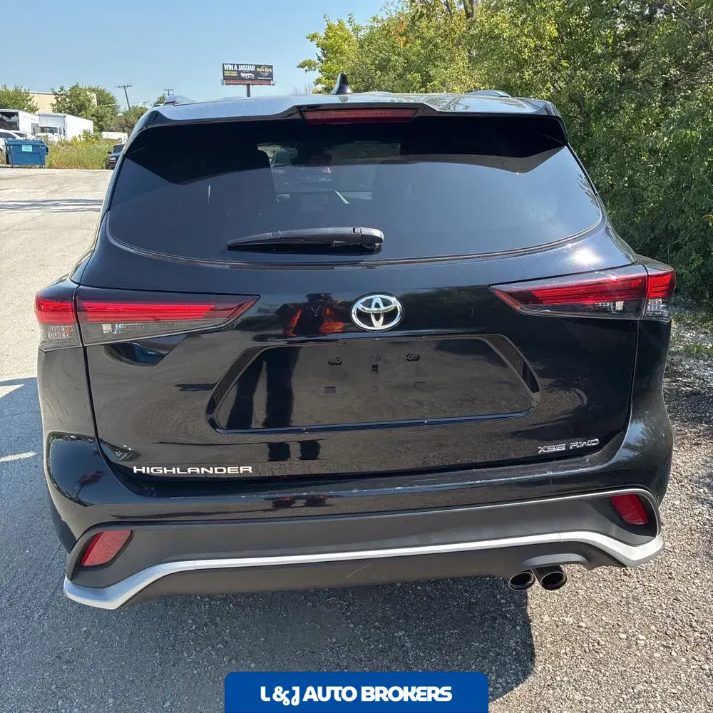 2025 Toyota Highlander XSE