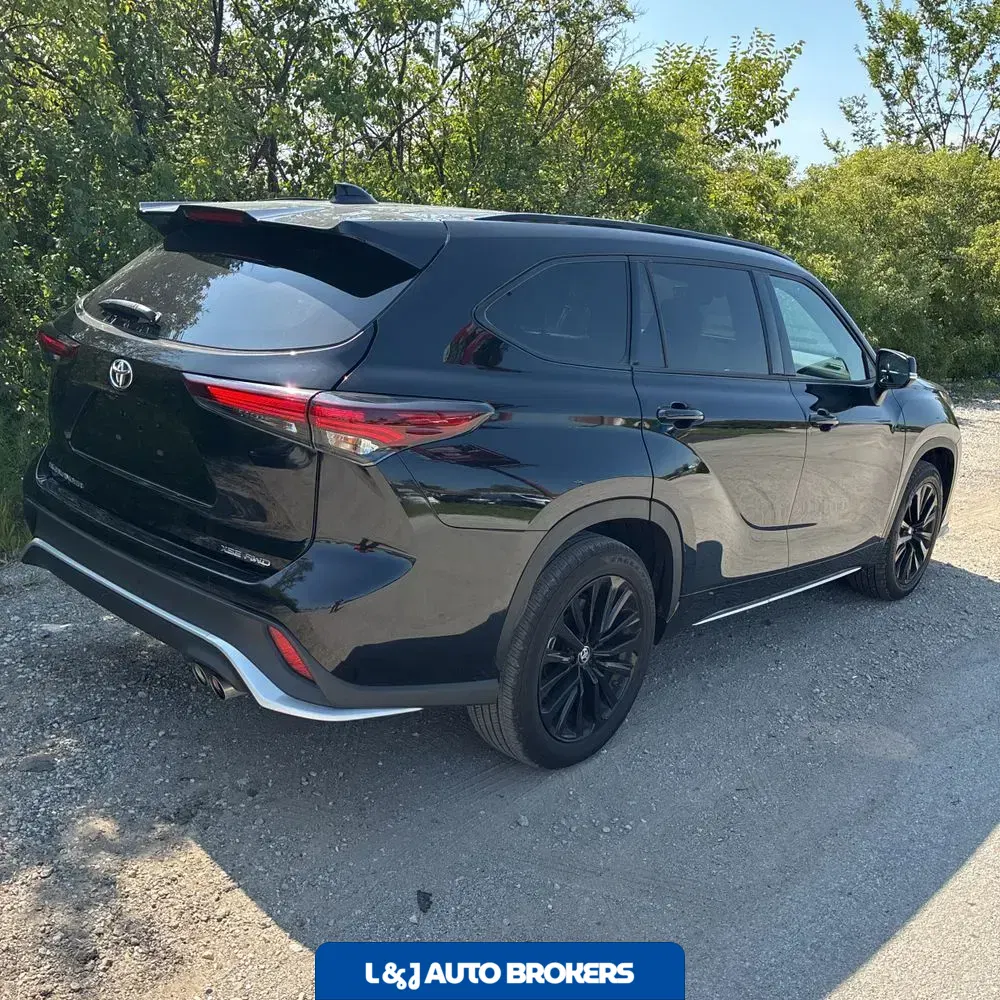 2025 Toyota Highlander XSE