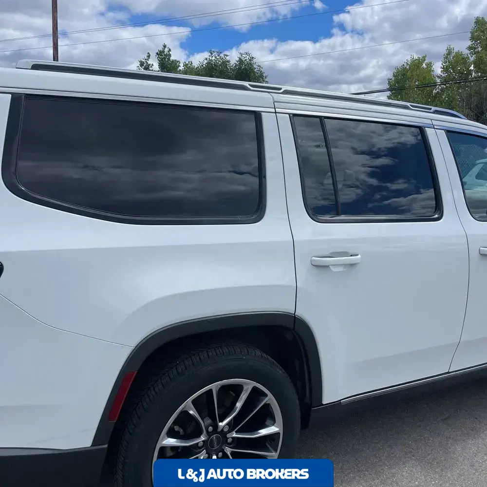 2022 Jeep Wagoneer Series III