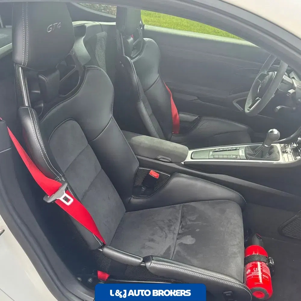2016 Porsche Cayman GT4