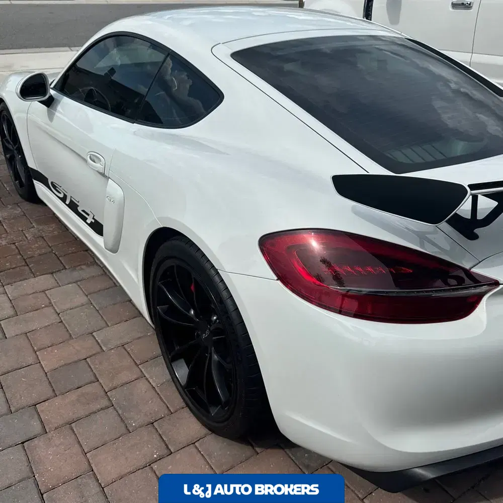 2016 Porsche Cayman GT4