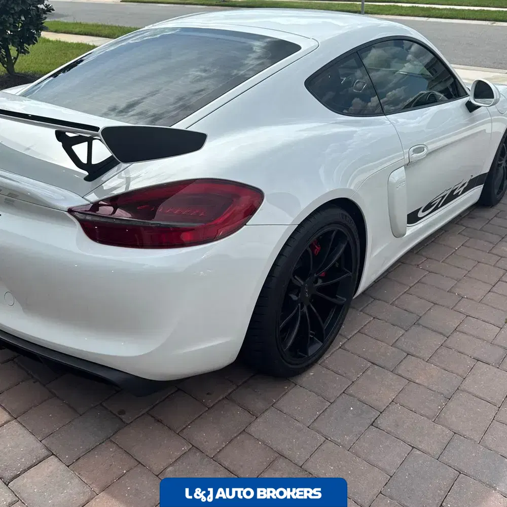 2016 Porsche Cayman GT4