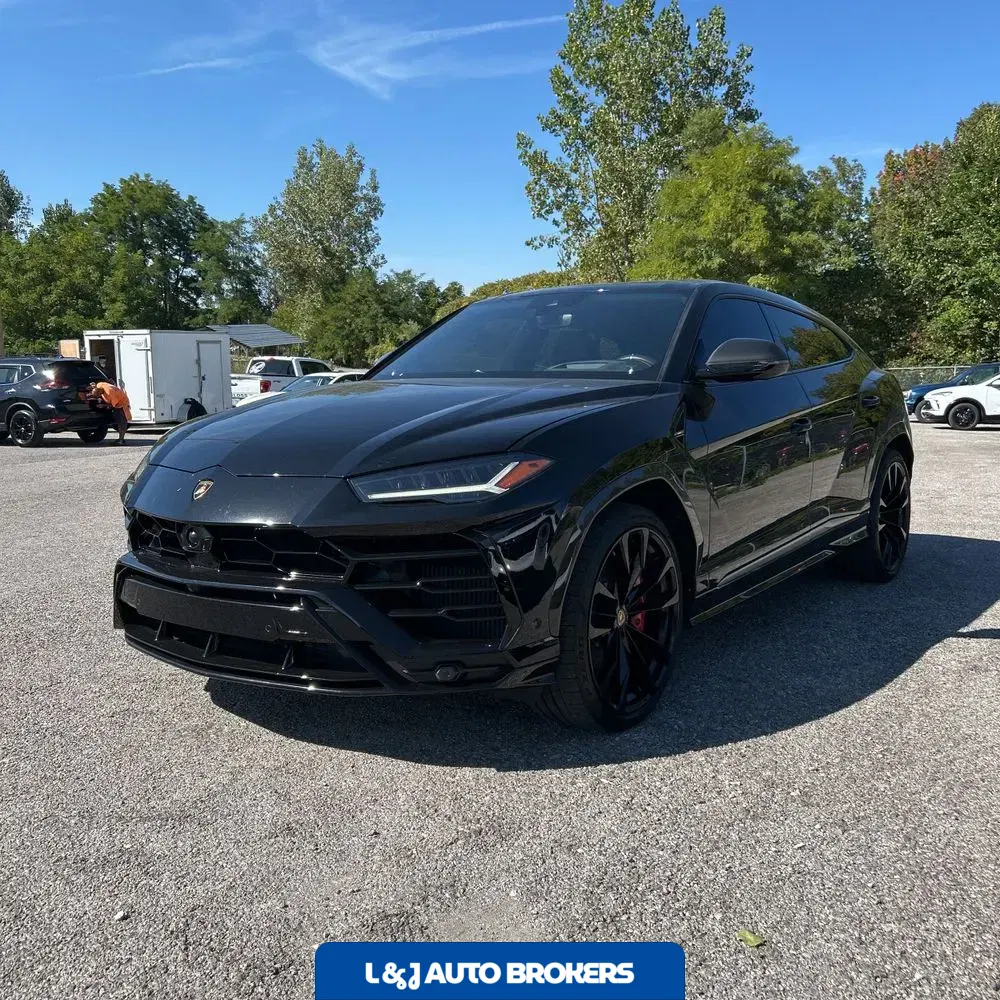 2020 Lamborghini Urus Base