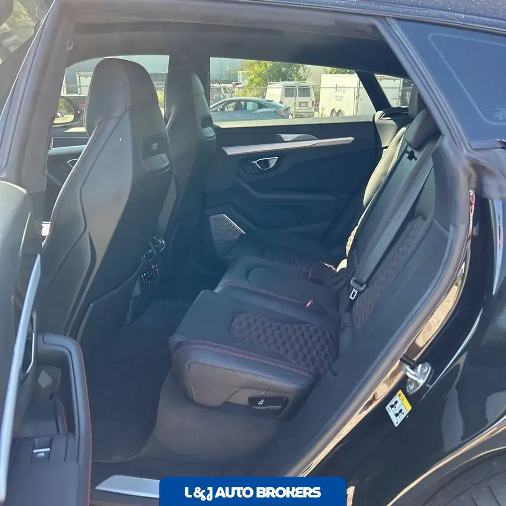 2020 Lamborghini Urus Base