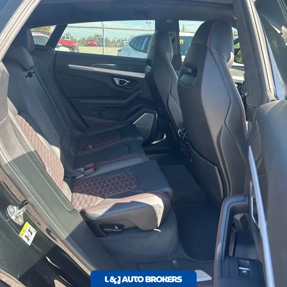 2020 Lamborghini Urus Base