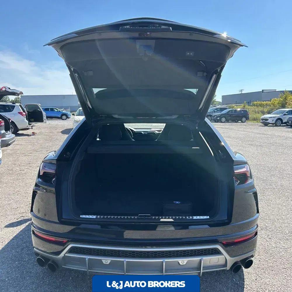 2020 Lamborghini Urus Base