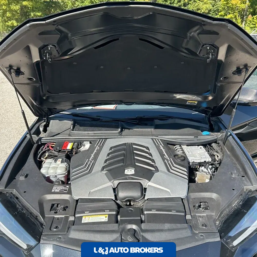 2020 Lamborghini Urus Base