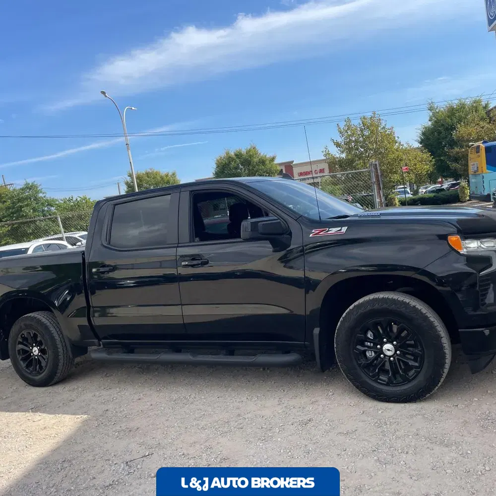 2023 Chevrolet Silverado 1500 RST