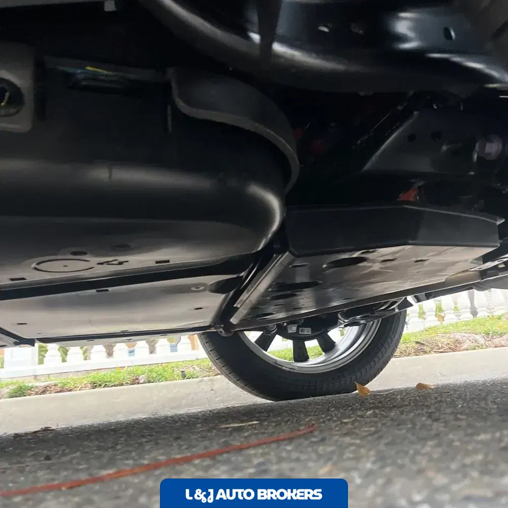 2025 Lexus NX 450h+ F SPORT Handling