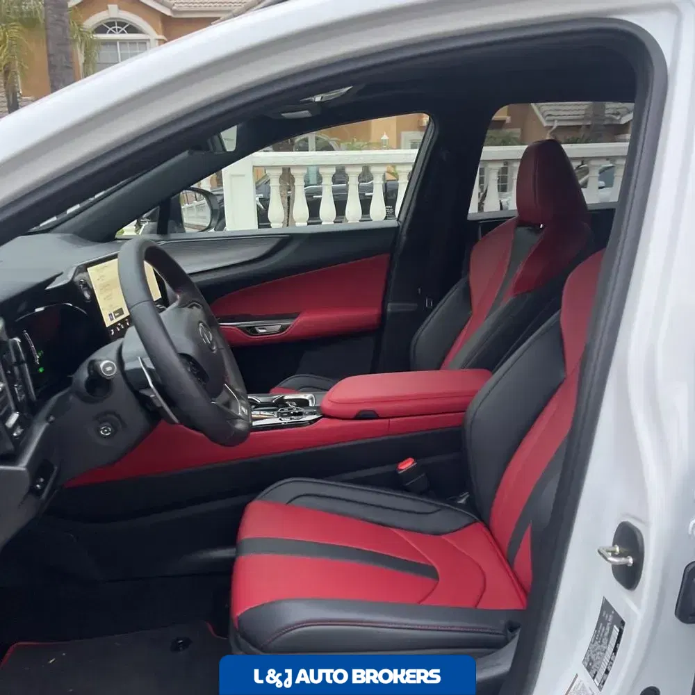 2025 Lexus NX 450h+ F SPORT Handling