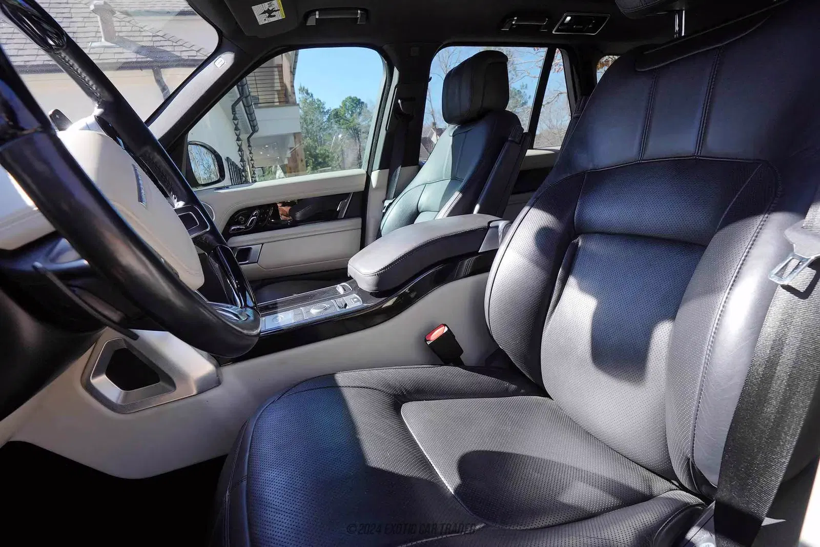 2020 Land Rover Range Rover P525 HSE
