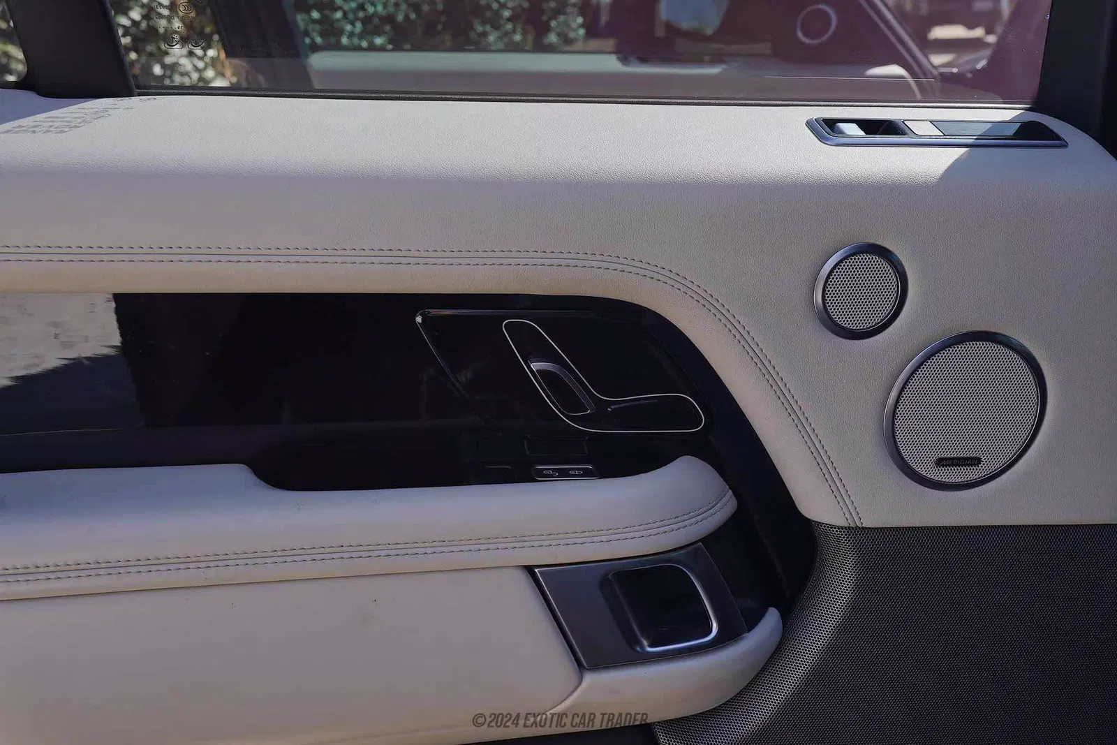 2020 Land Rover Range Rover P525 HSE