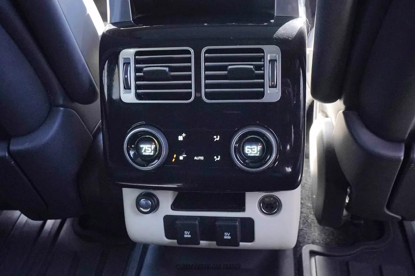 2020 Land Rover Range Rover P525 HSE