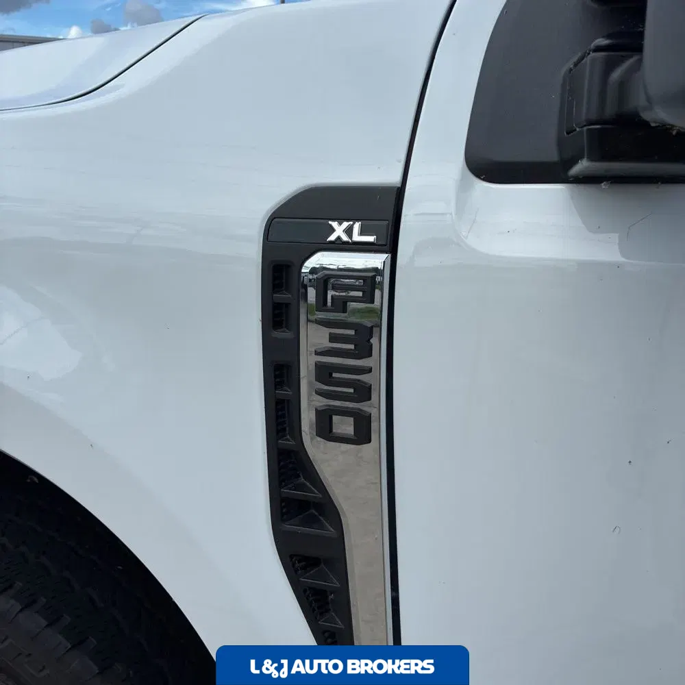 2024 Ford F-350 Super Duty XL