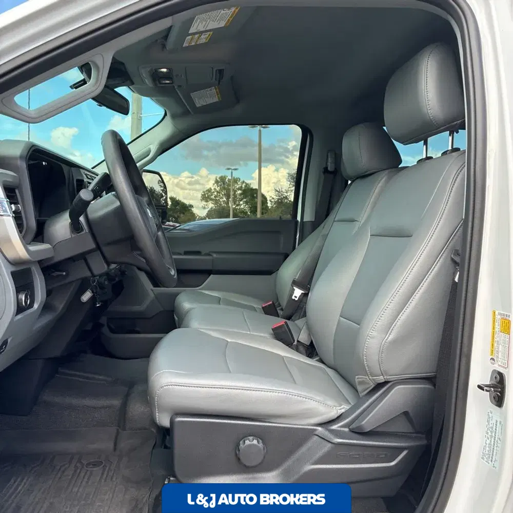 2024 Ford F-350 Super Duty XL