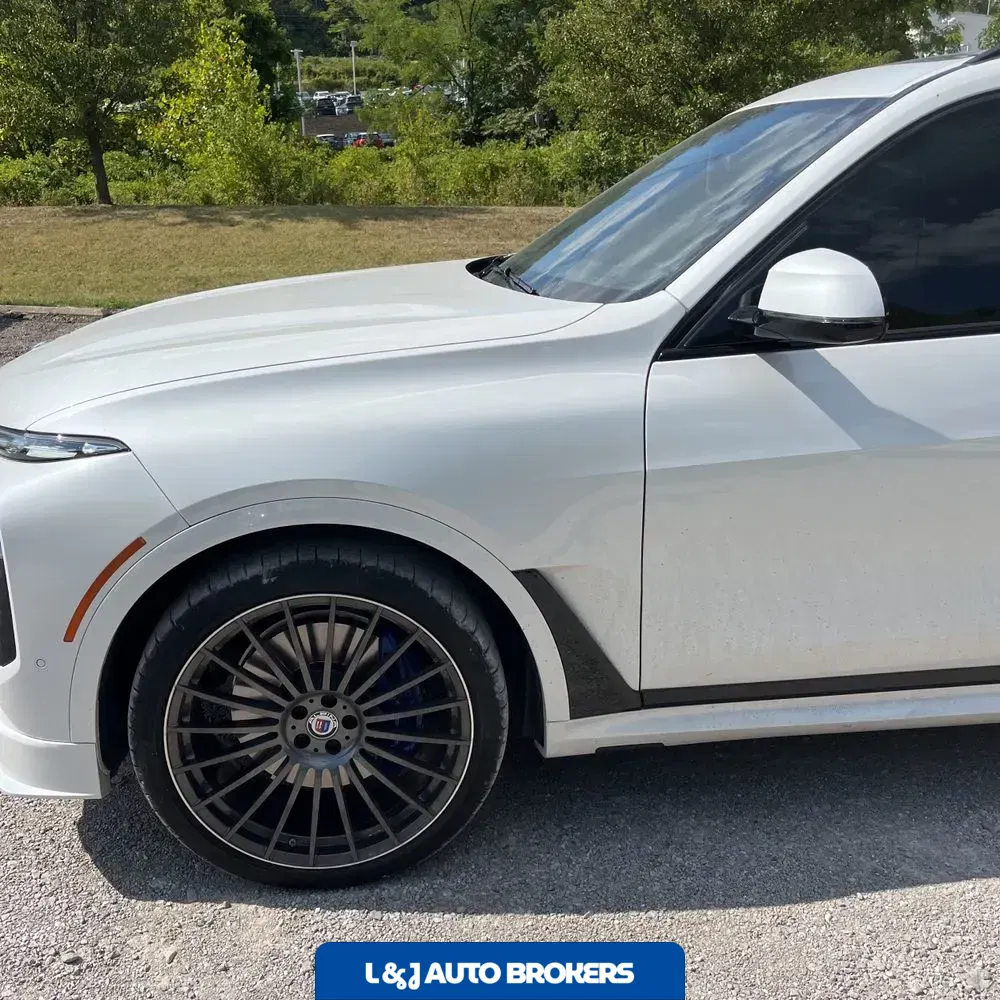 2024 BMW X7 Alpina XB7
