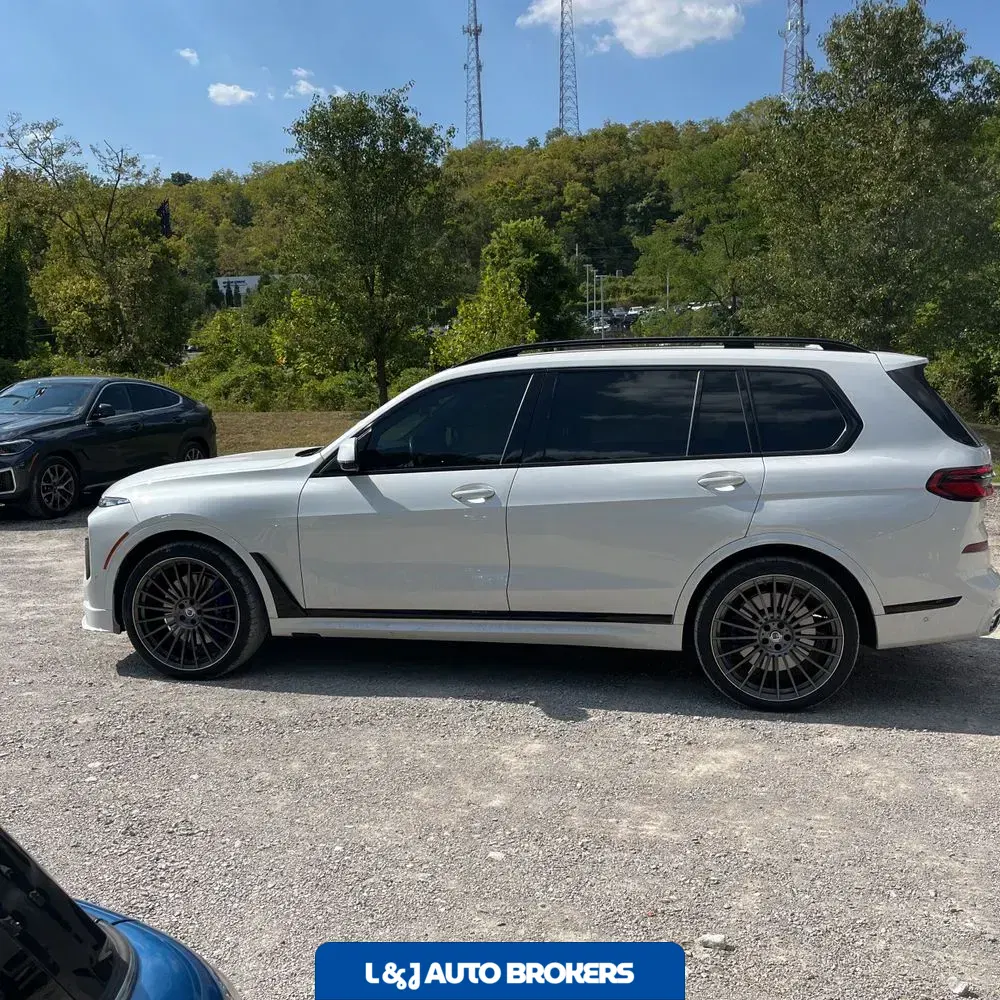 2024 BMW X7 Alpina XB7