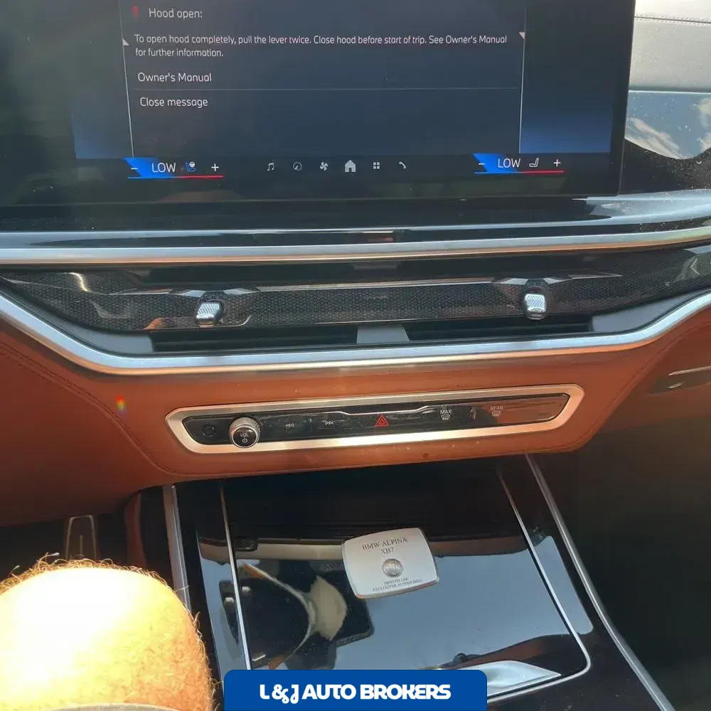 2024 BMW X7 Alpina XB7