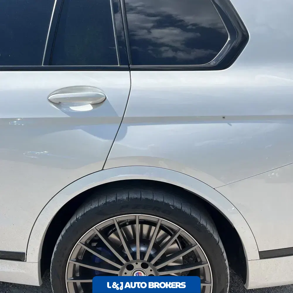 2024 BMW X7 Alpina XB7