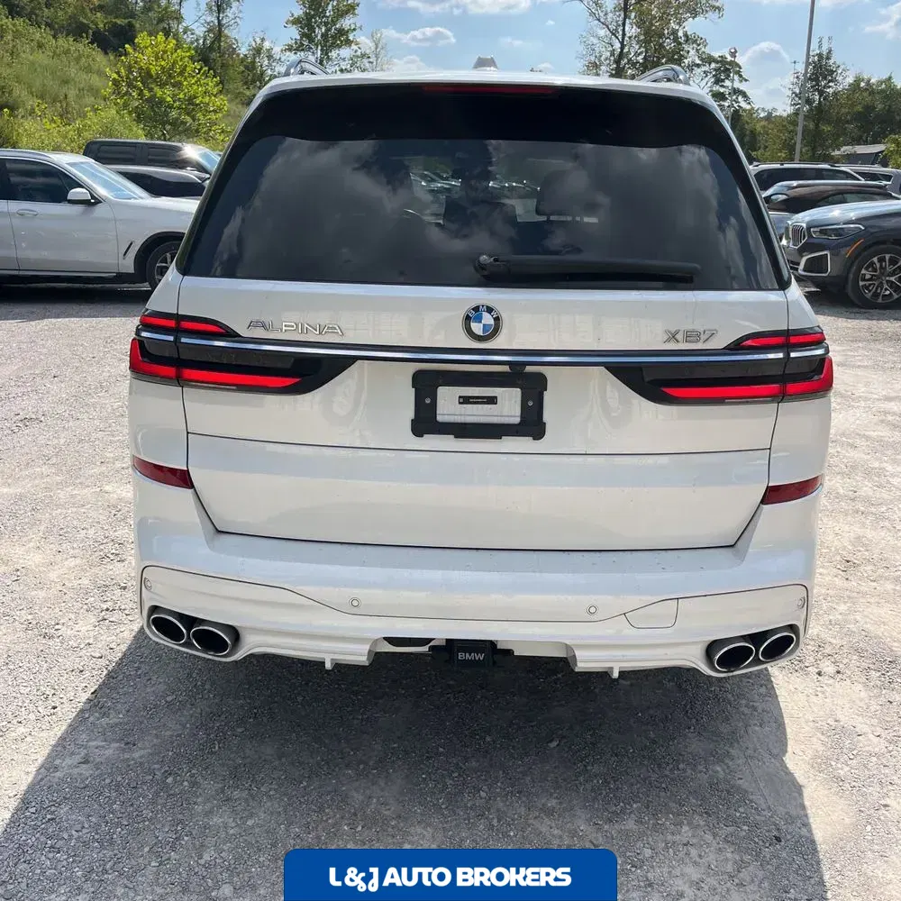 2024 BMW X7 Alpina XB7