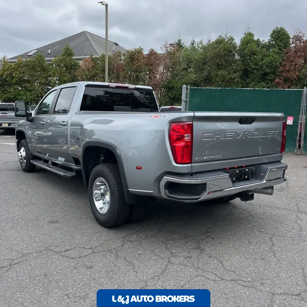 2024 Chevrolet Silverado 3500HD LT