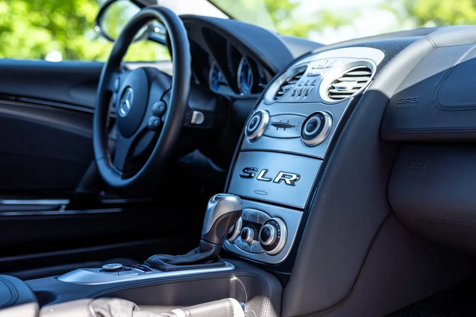 3,200-Mile 2006 Mercedes-Benz SLR McLaren