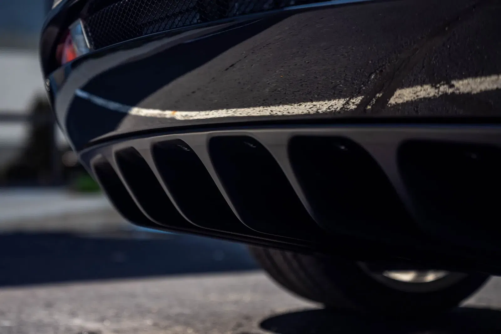 3,200-Mile 2006 Mercedes-Benz SLR McLaren