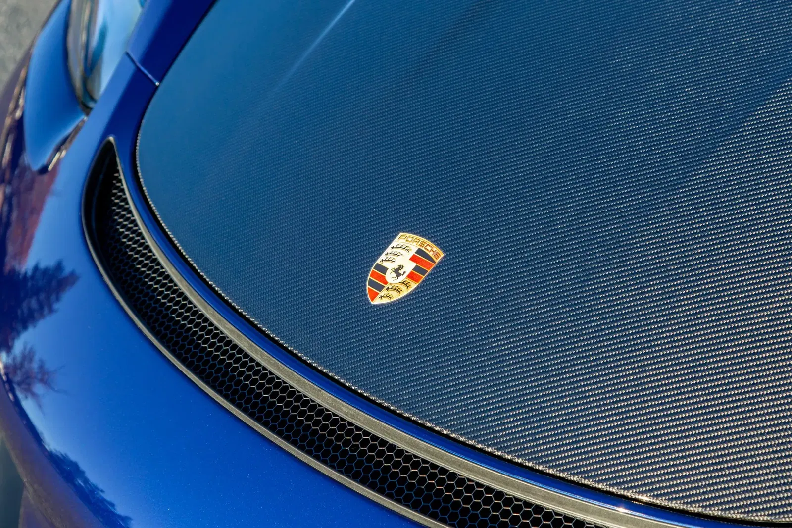 2023 Porsche 718 Cayman GT4 RS Weissach
