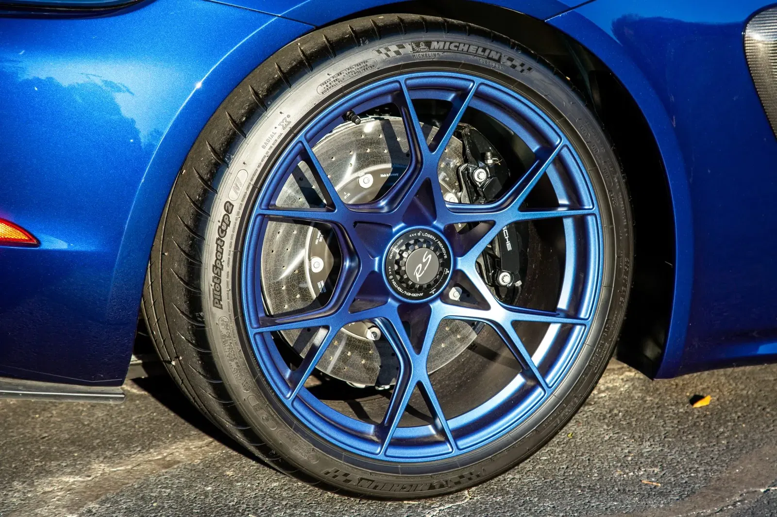 2023 Porsche 718 Cayman GT4 RS Weissach