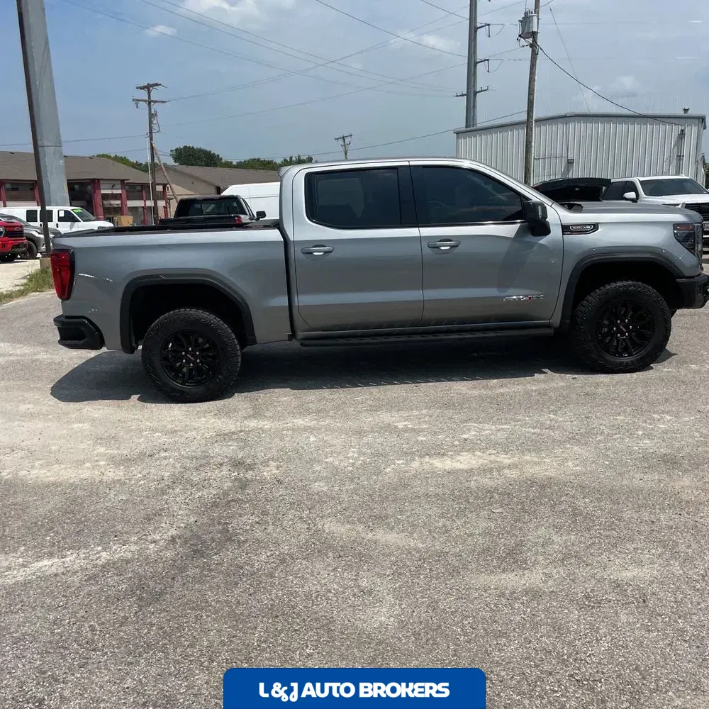 2023 GMC Sierra 1500 AT4X