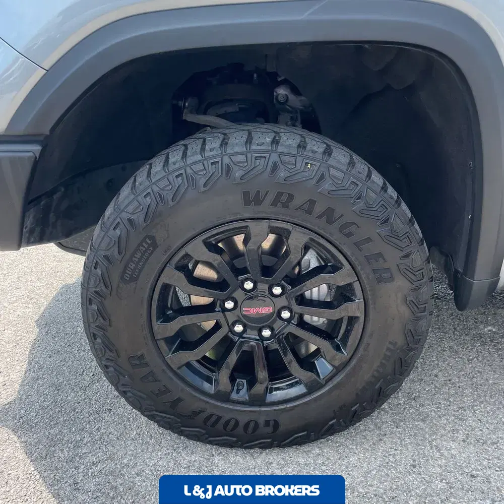 2023 GMC Sierra 1500 AT4X