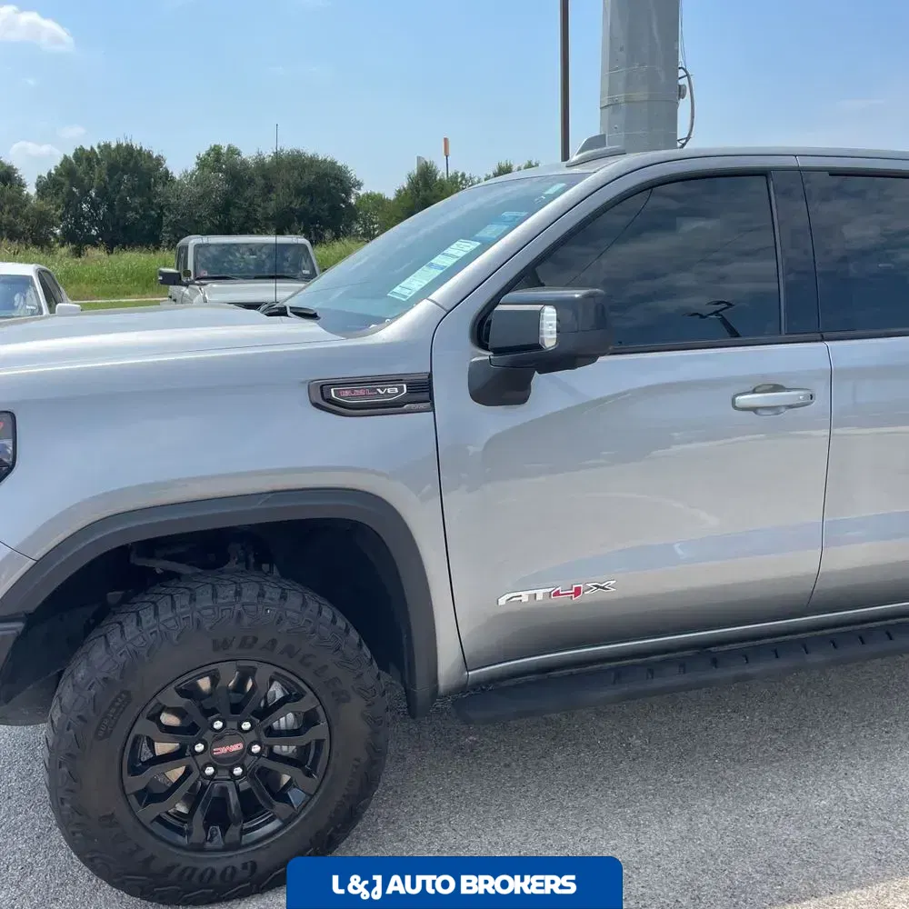 2023 GMC Sierra 1500 AT4X