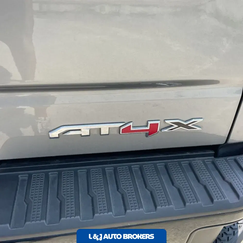 2023 GMC Sierra 1500 AT4X