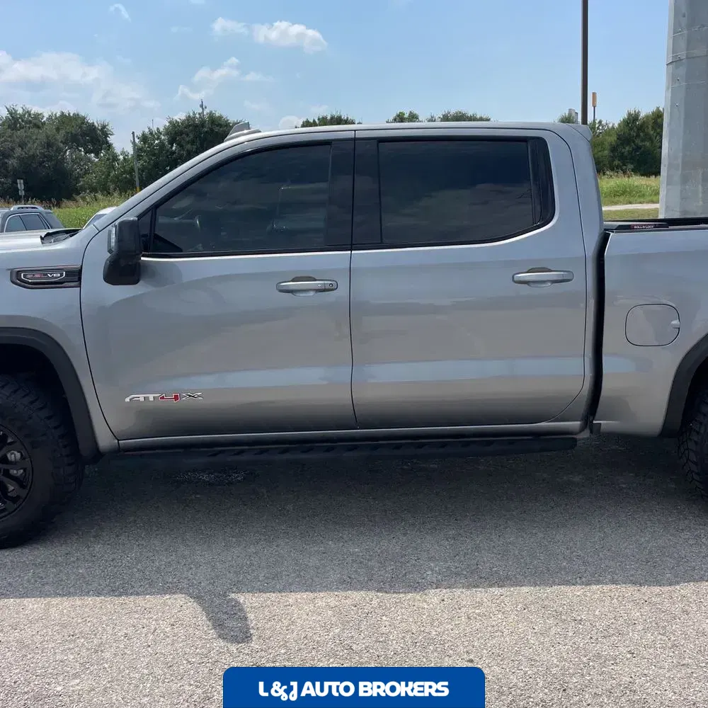 2023 GMC Sierra 1500 AT4X