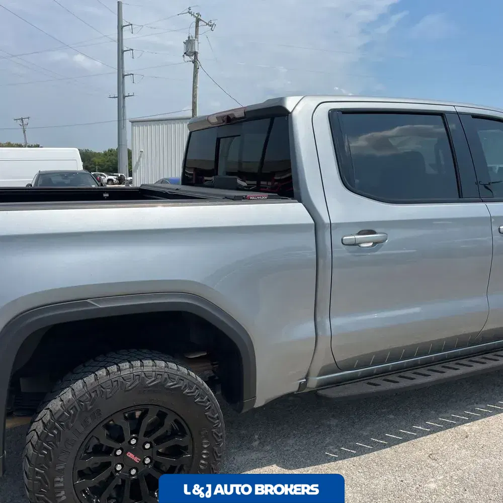 2023 GMC Sierra 1500 AT4X