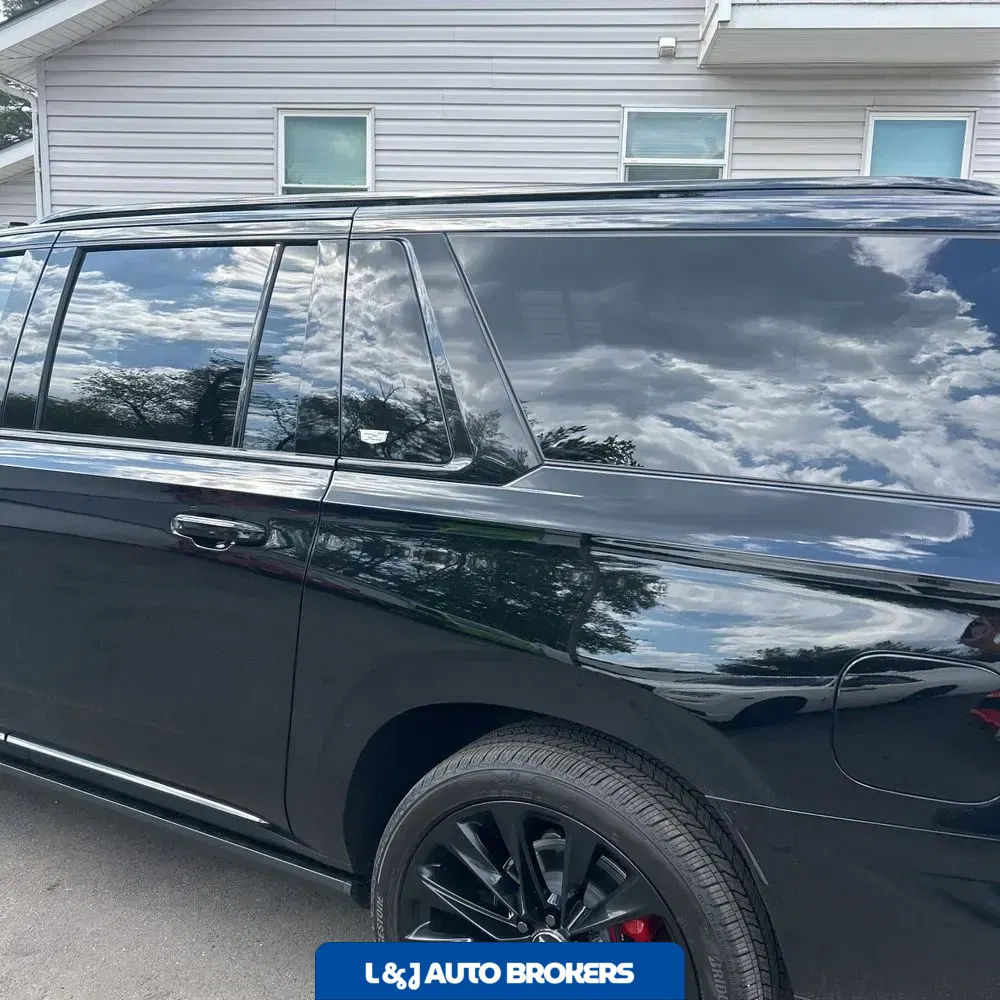 2026 Cadillac Escalade-V ESV Base