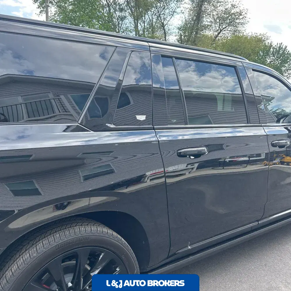 2026 Cadillac Escalade-V ESV Base