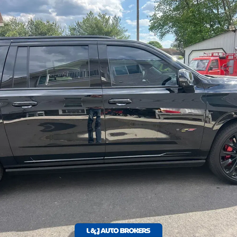2026 Cadillac Escalade-V ESV Base