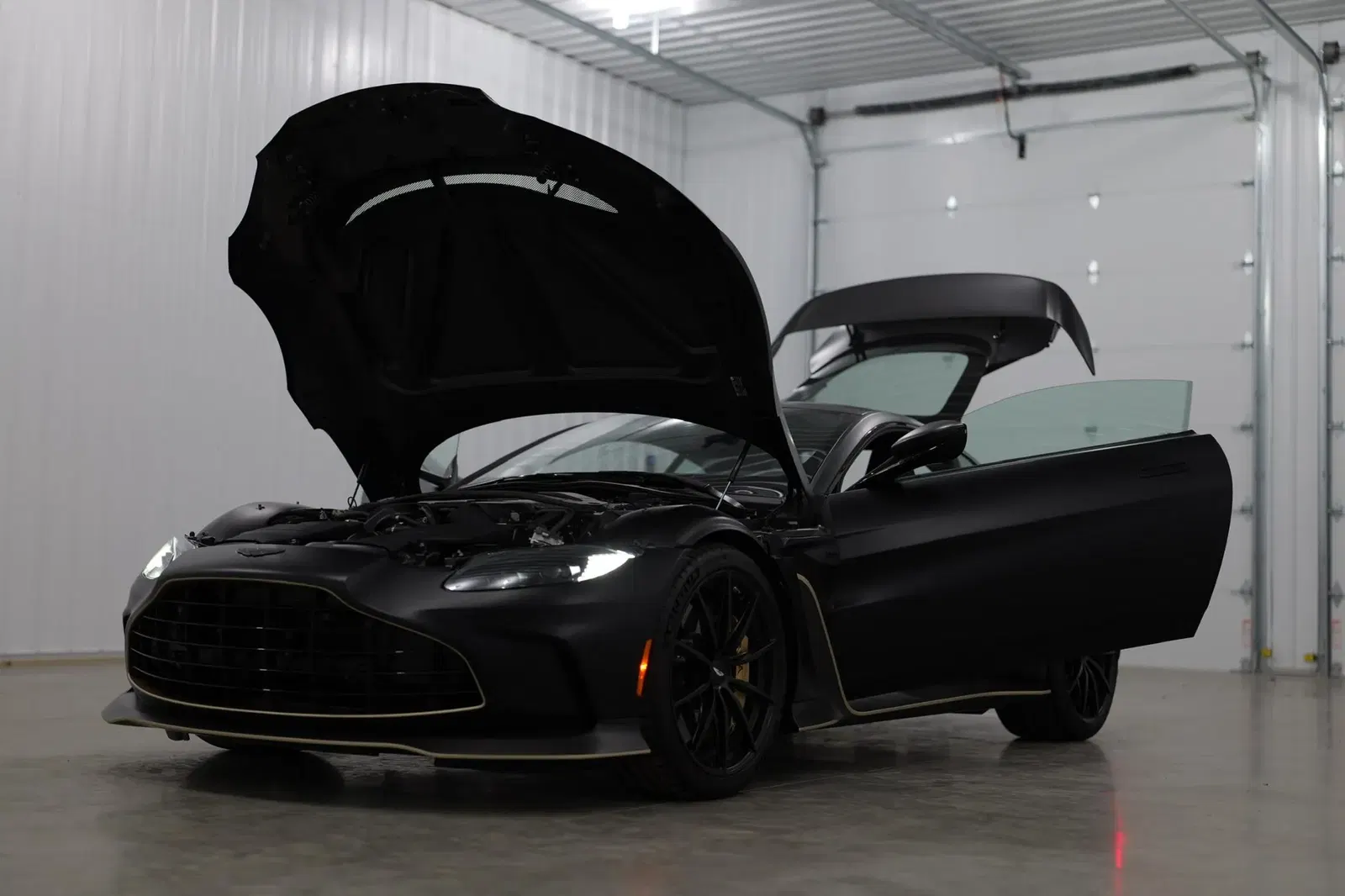 566-Mile 2023 Aston Martin V12 Vantage Coupe