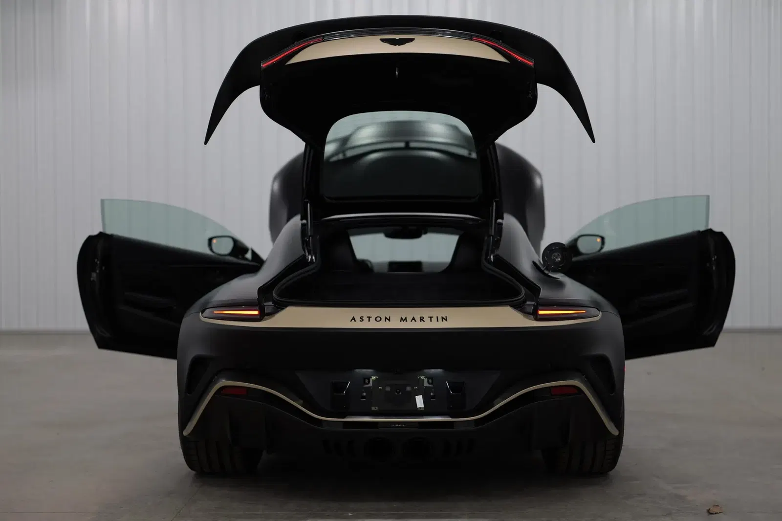566-Mile 2023 Aston Martin V12 Vantage Coupe