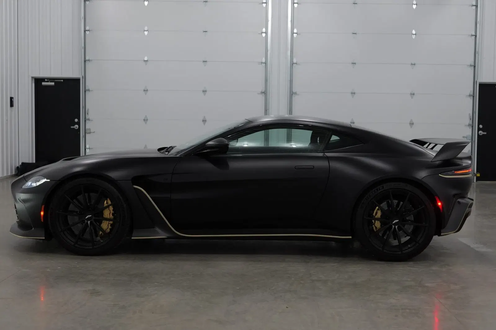 566-Mile 2023 Aston Martin V12 Vantage Coupe