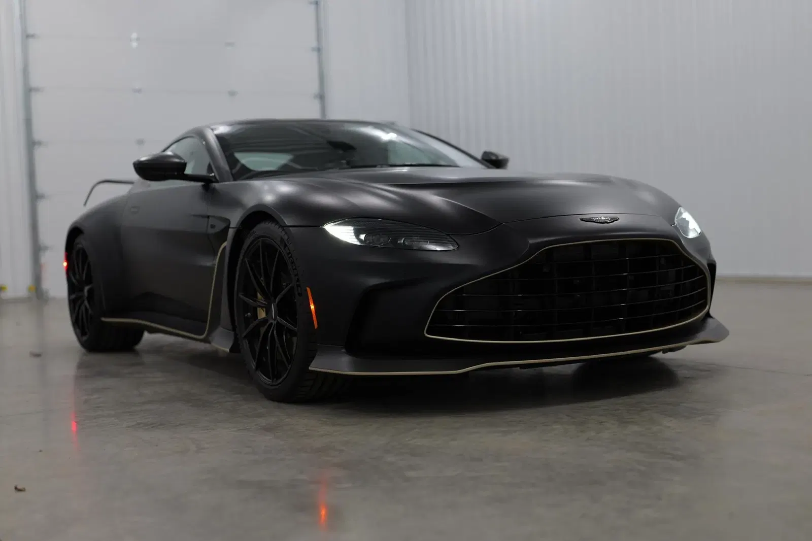 566-Mile 2023 Aston Martin V12 Vantage Coupe