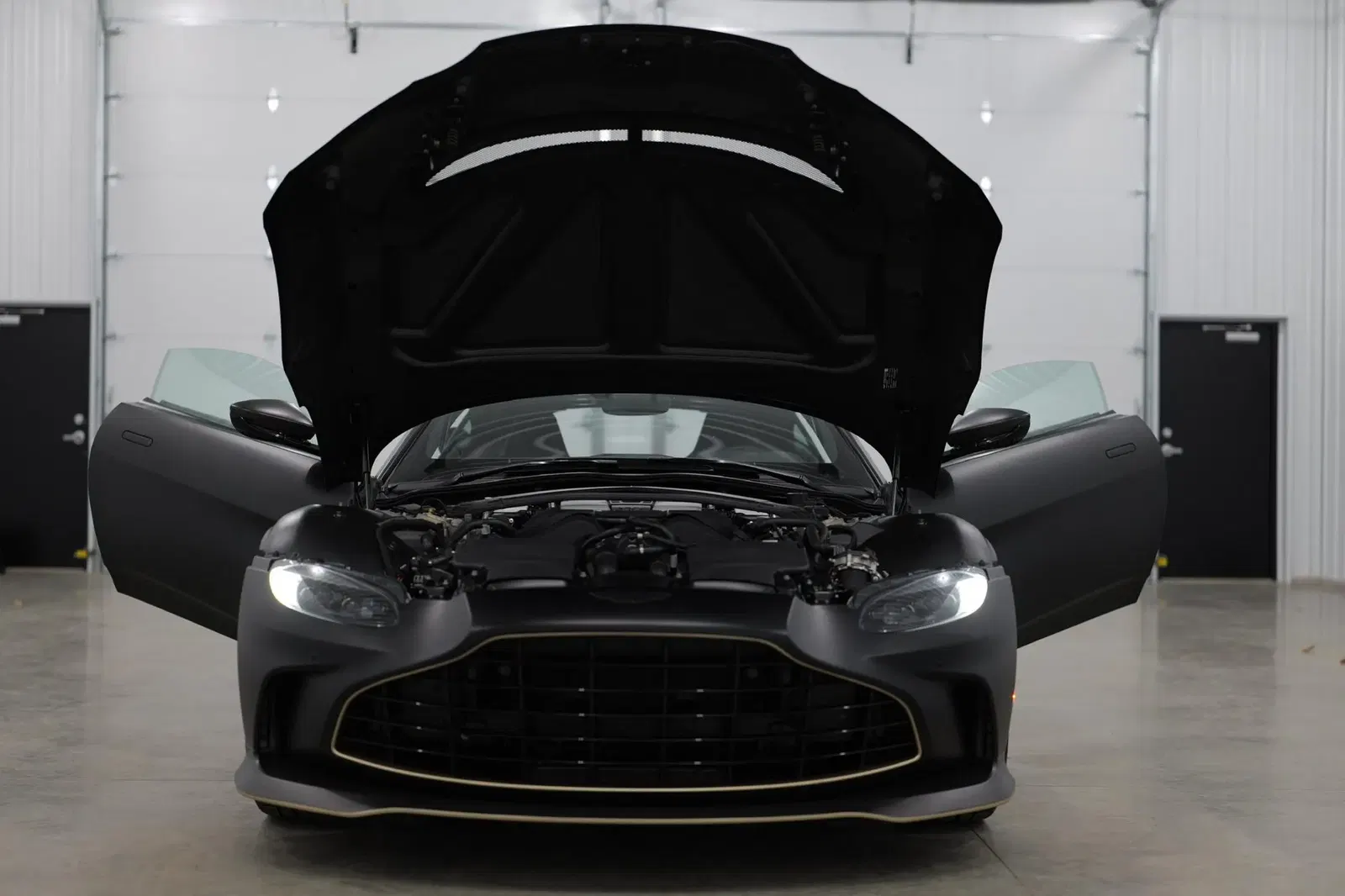 566-Mile 2023 Aston Martin V12 Vantage Coupe