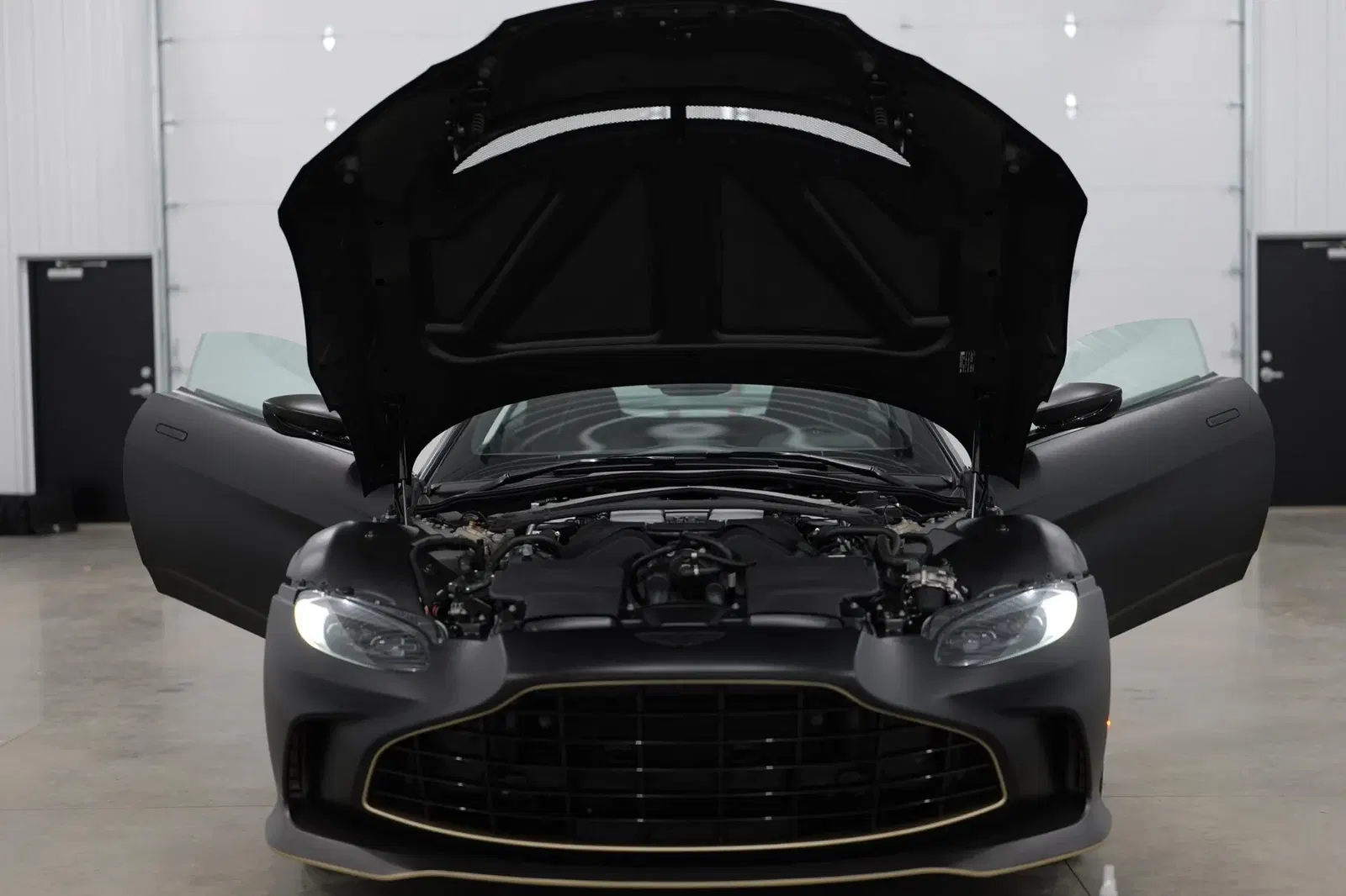 566-Mile 2023 Aston Martin V12 Vantage Coupe