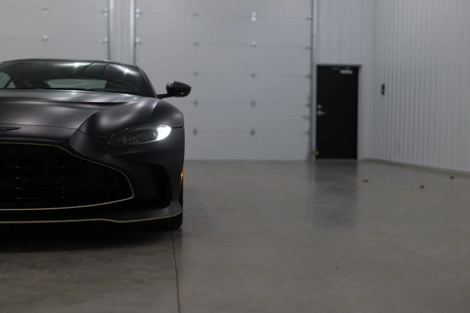 566-Mile 2023 Aston Martin V12 Vantage Coupe