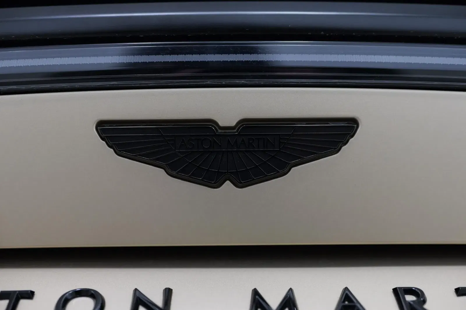 566-Mile 2023 Aston Martin V12 Vantage Coupe