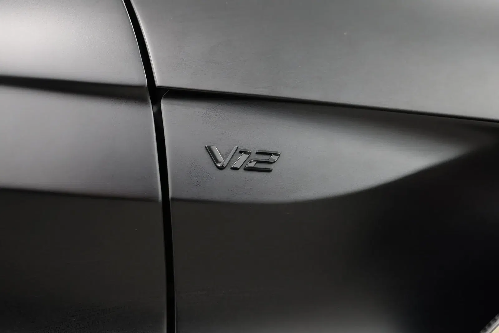566-Mile 2023 Aston Martin V12 Vantage Coupe