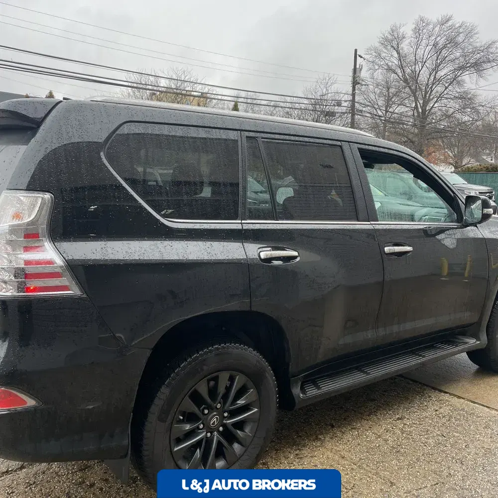 2023 Lexus GX 460 Base